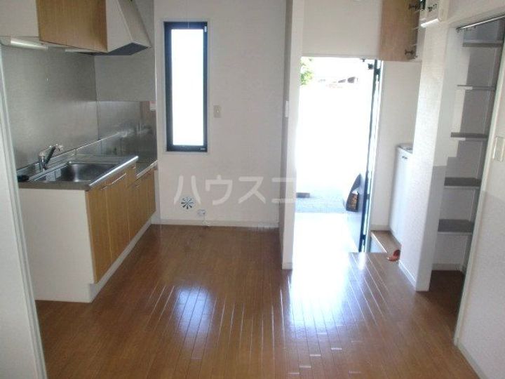 フレンド宝木Aの玄関