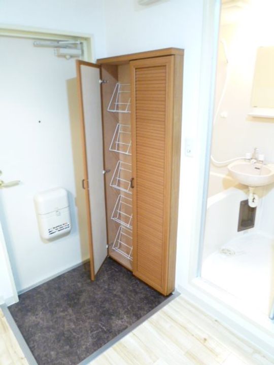 EST-小野原の玄関