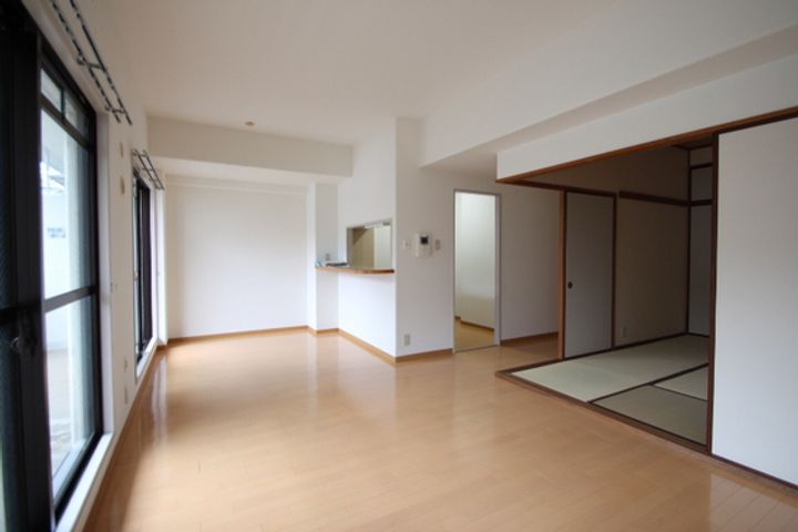 岡山県岡山市中区門田本町3(マンション)の賃貸物件の居間