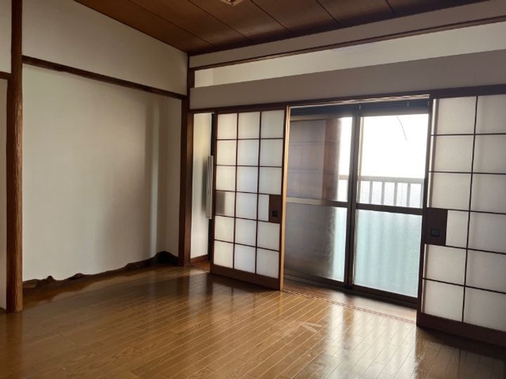 静岡県沼津市大手町2(一戸建)の賃貸物件の居間