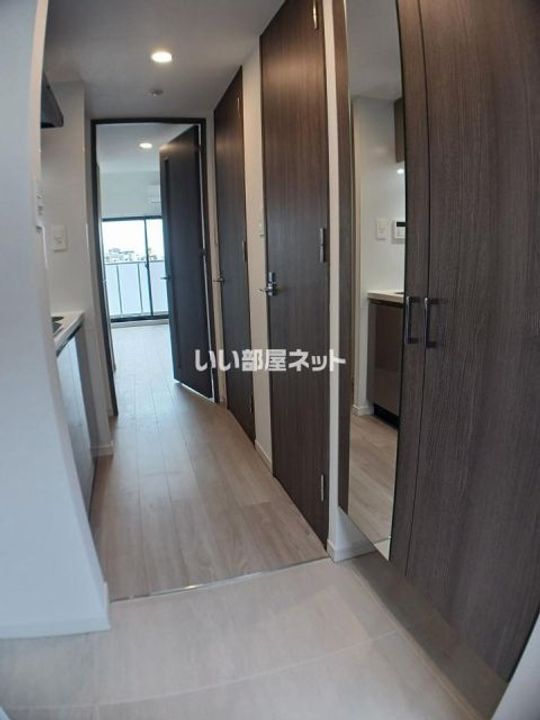 S-RESIDENCE堺浜寺broadの玄関