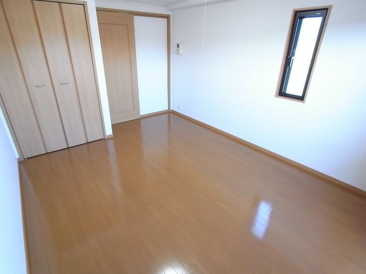 兵庫県神戸市垂水区名谷町字横尾(マンション)の賃貸物件の居間