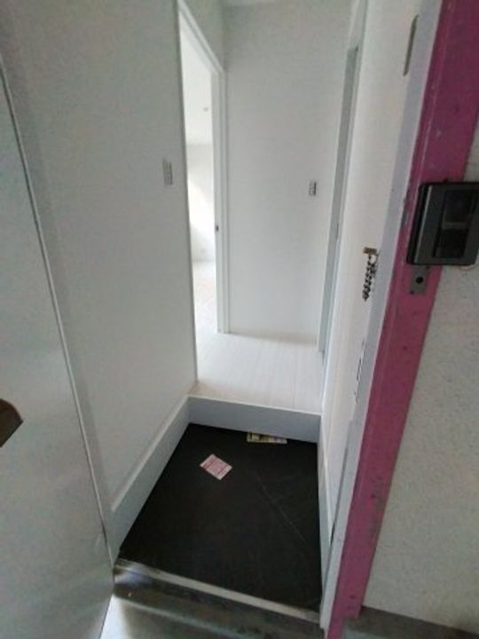 ソレイユ住道の玄関