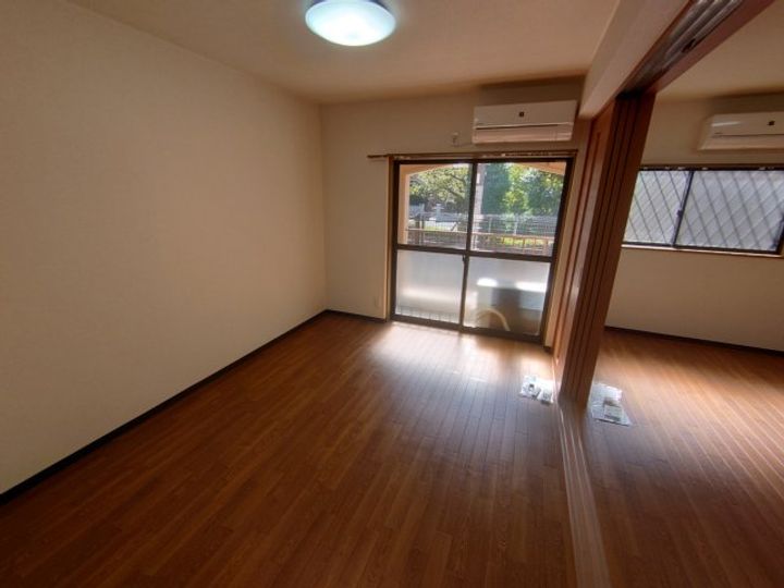 ナッツヴィラの居間