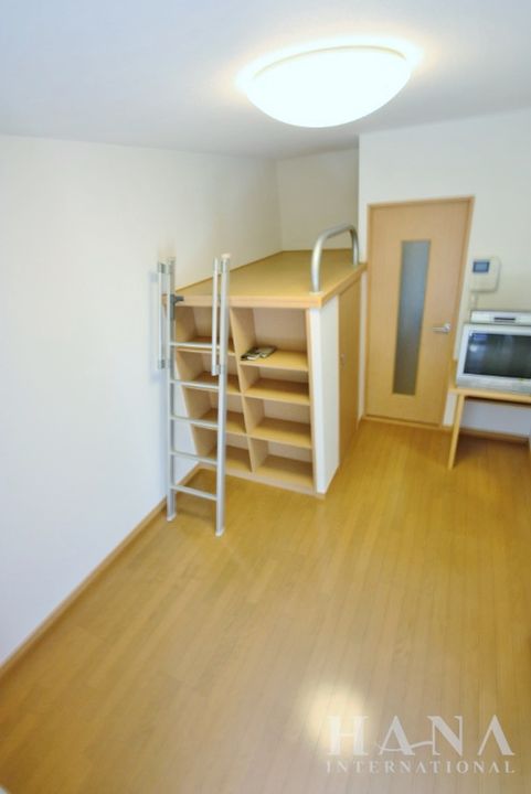 神奈川県横浜市鶴見区潮田町3(アパート)の賃貸物件の居間