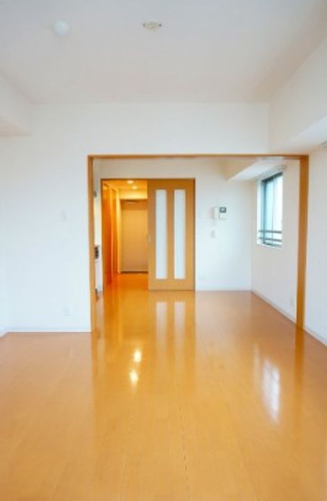 フラットタカハシの居間