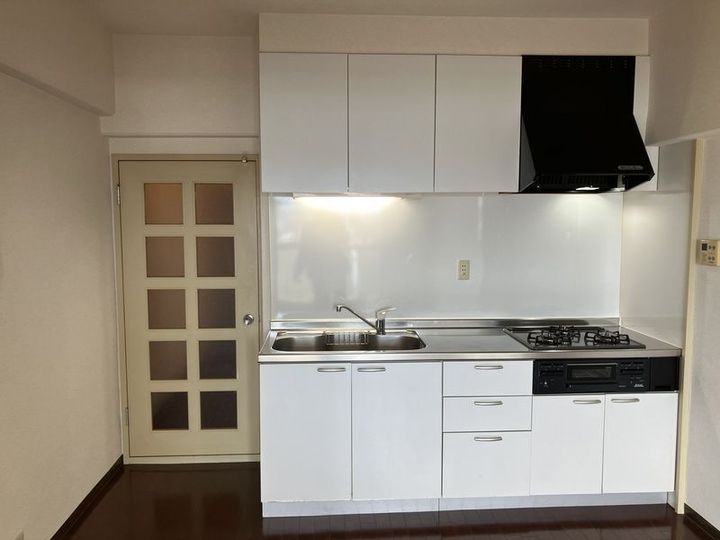 大阪府大阪市生野区小路東6(マンション)の賃貸物件のキッチン