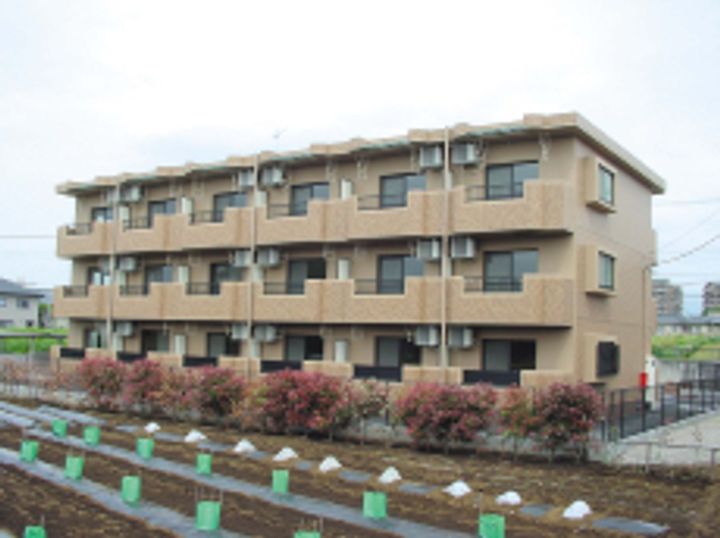 静岡県駿東郡長泉町下土狩の賃貸マンションの外観