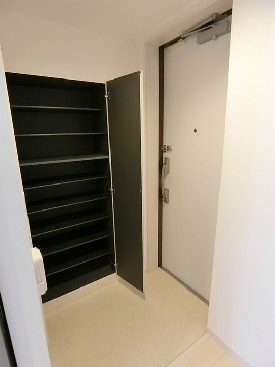 東京都小平市小川西町4(アパート)の賃貸物件の玄関