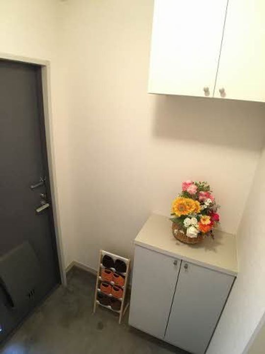 ディアスEAST A棟の玄関