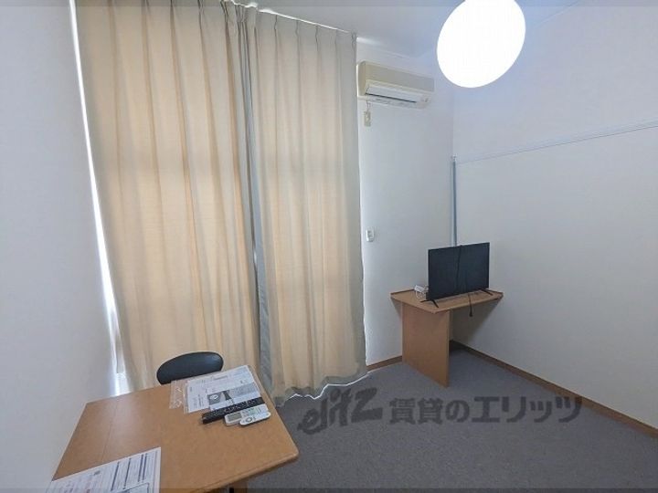 レオパレスソレイユ2の居間