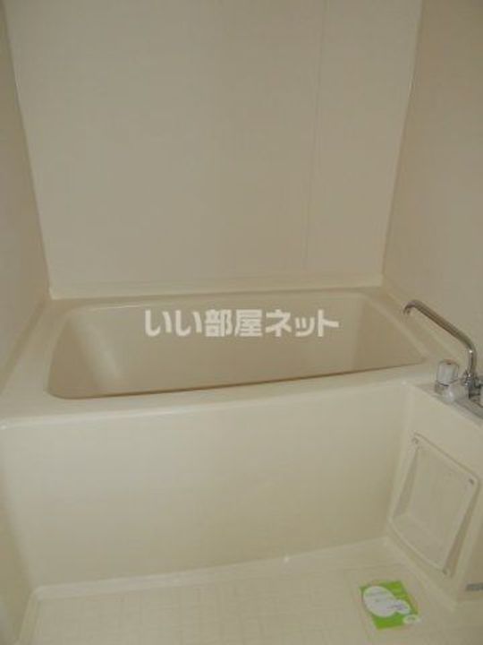 サンライフ前田 No.2の風呂