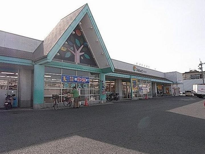 センチュリーウィルの周辺