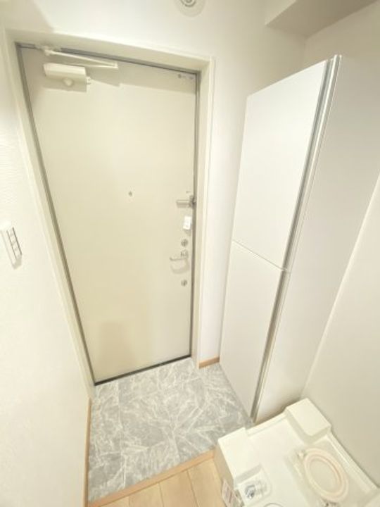 千葉県千葉市花見川区浪花町(アパート)の賃貸物件の玄関