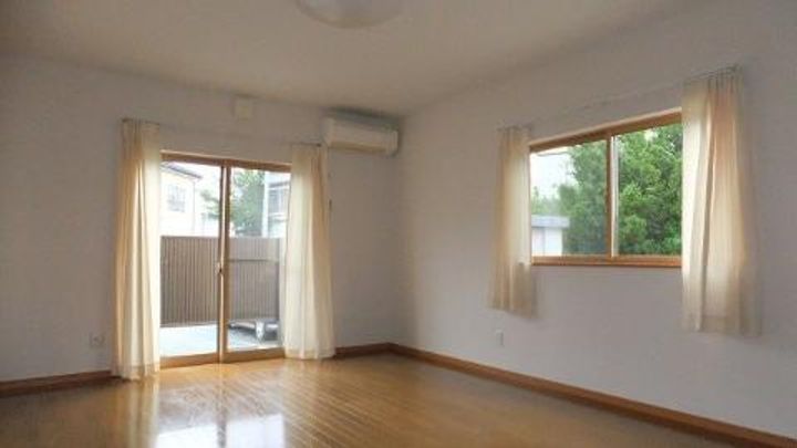 青森県八戸市吹上3(一戸建)の賃貸物件の居間