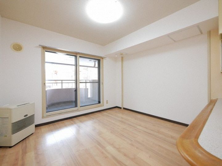 エクセレントハウス中島公園の居間