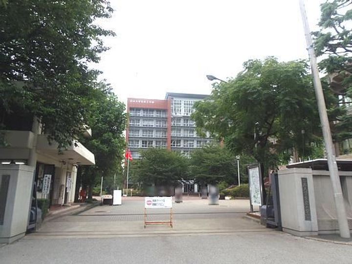 ヴァンベール谷村の周辺