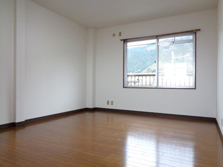 丸石ハイツの居間