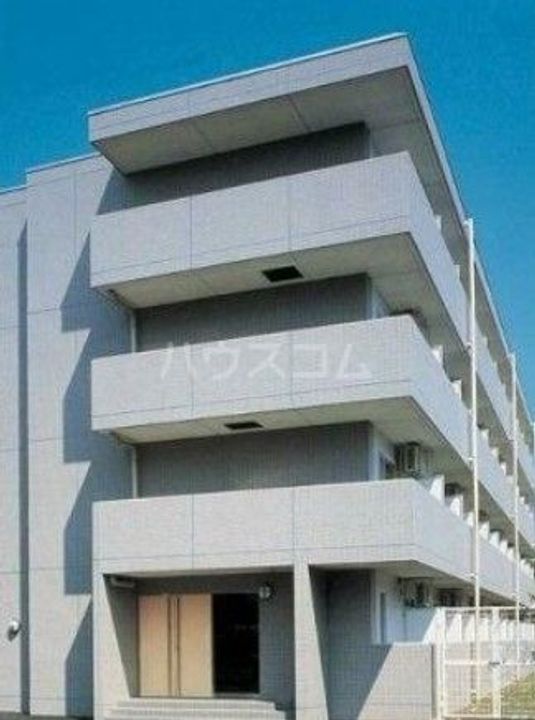 グリーンテラス国領の外観