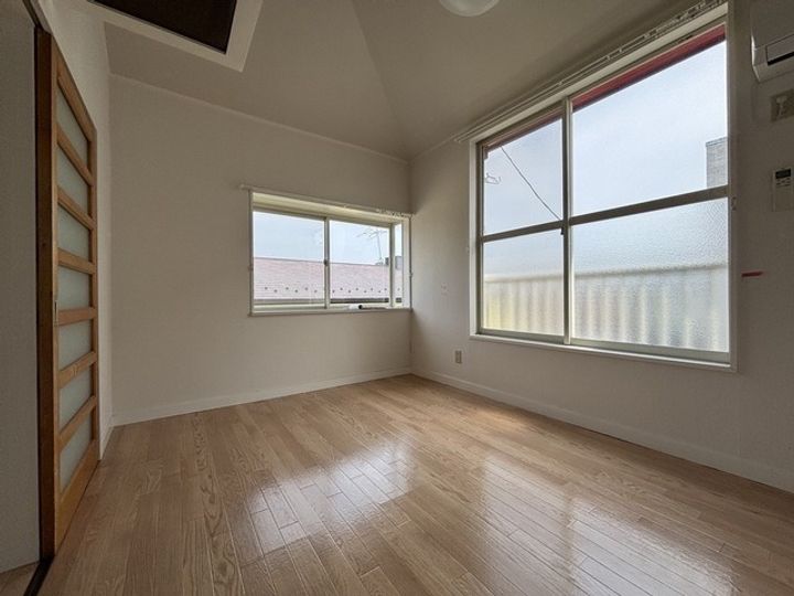 エトワール台原の居間