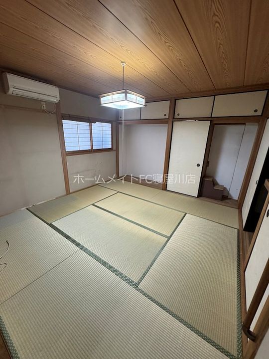 大阪府寝屋川市清水町(一戸建)の賃貸物件の居間