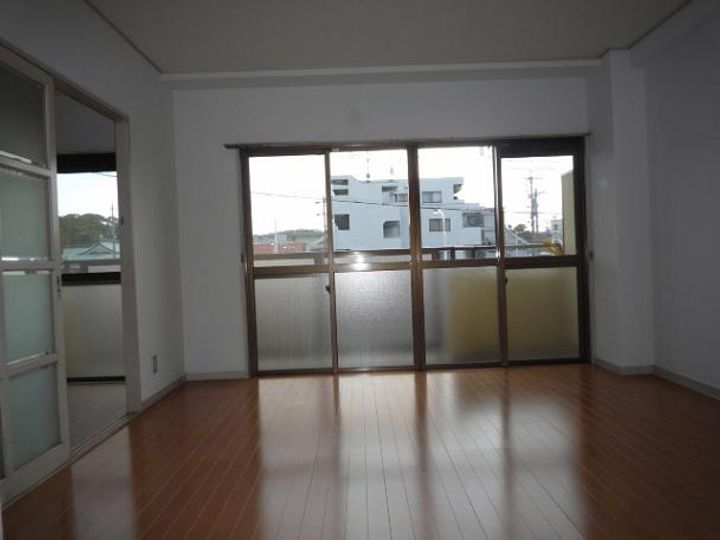 愛知県名古屋市天白区島田2(マンション)の賃貸物件の居間