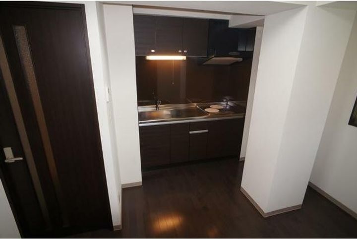 10ビリオン要 テンビリオンカナメの居間