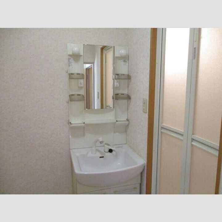 アーバン京命IIの内装