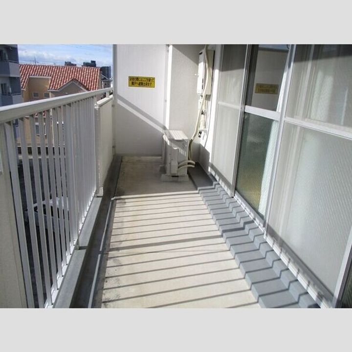 アーバン京命IIの内装