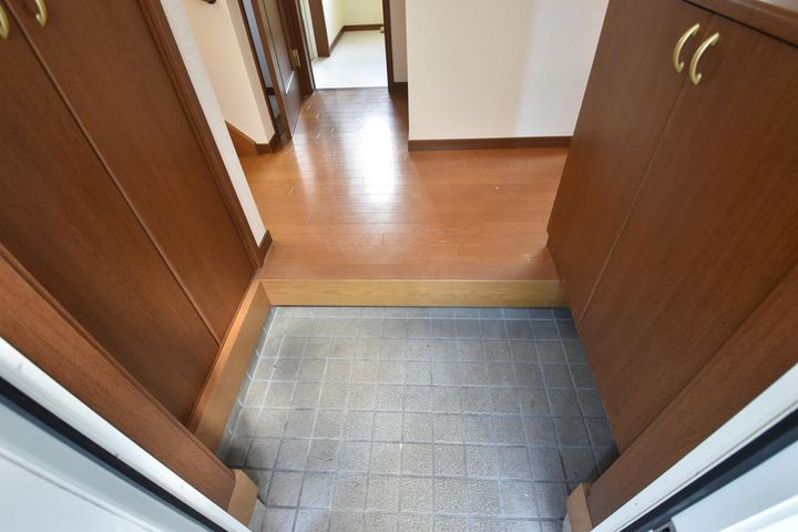 宮城県仙台市宮城野区新田4(一戸建)の賃貸物件の玄関