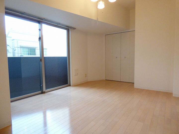 東京都府中市八幡町2(マンション)の賃貸物件の居間