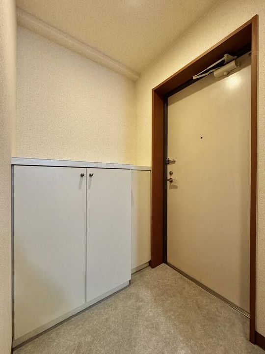 アンフオーラメグロの玄関