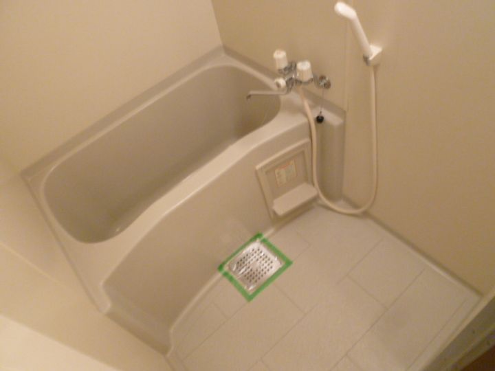 フローラ鶴見の風呂