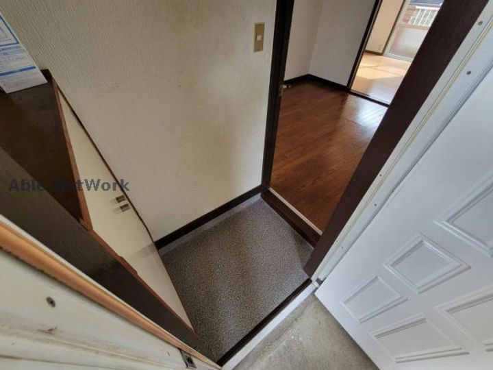 コーポ坂本の玄関