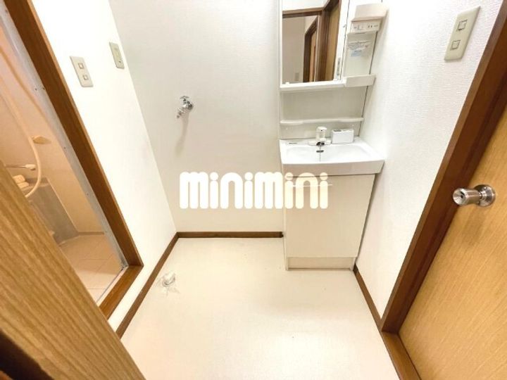 パインコーポ弐番館の内装