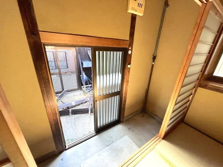 大阪府門真市本町(一戸建)の賃貸物件の玄関