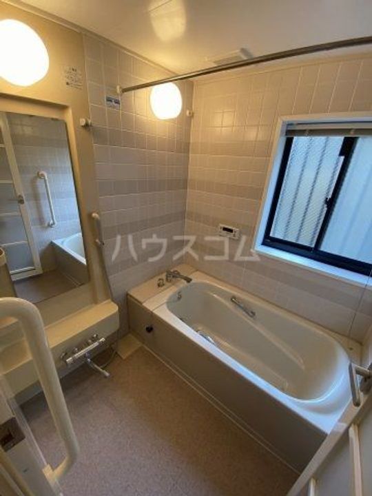 埼玉県草加市吉町5(一戸建)の賃貸物件の風呂