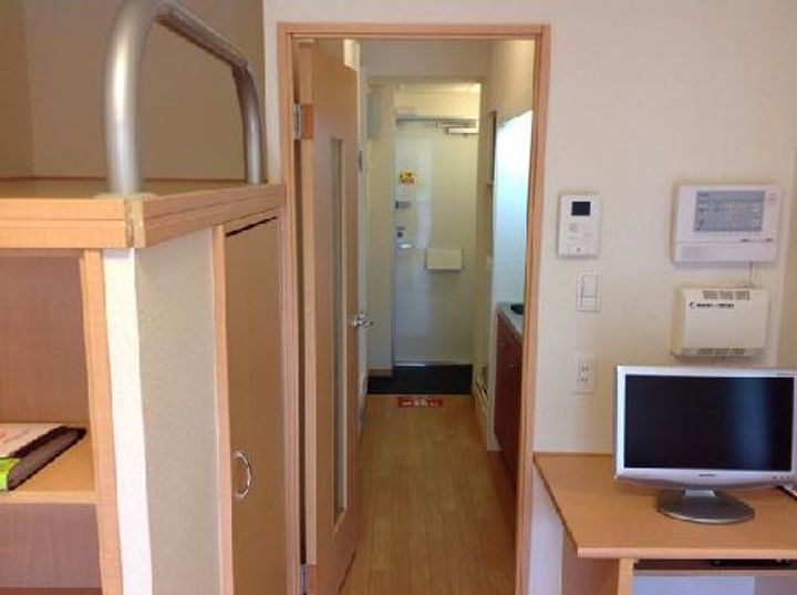 レオパレス和の玄関