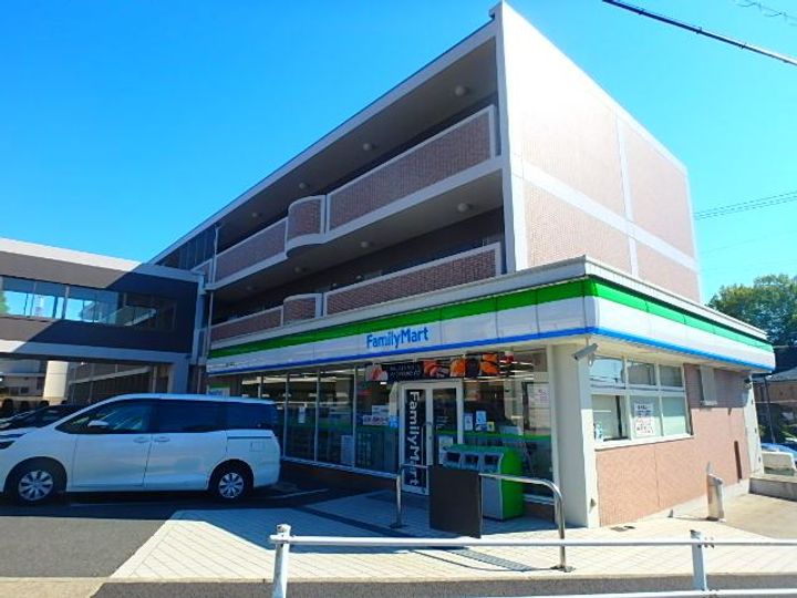 ドミール山田の周辺