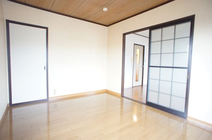 フラノの内装