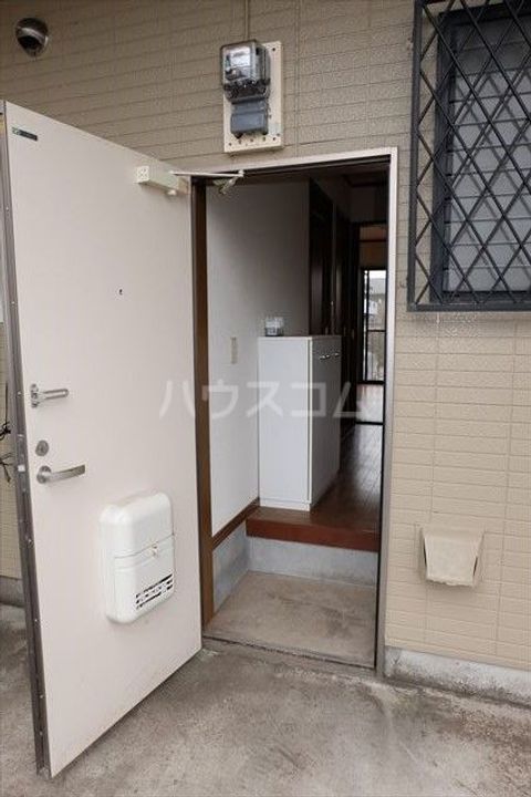 K&Aハイツ Bの玄関