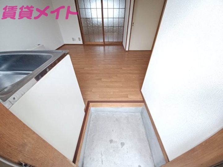 コーポタナカの玄関