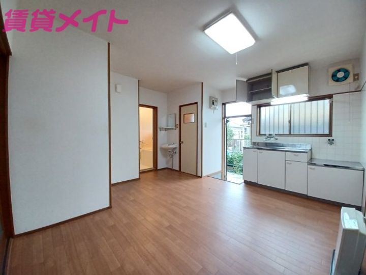 コーポタナカの居間