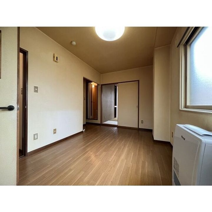 マンション白樺の居間