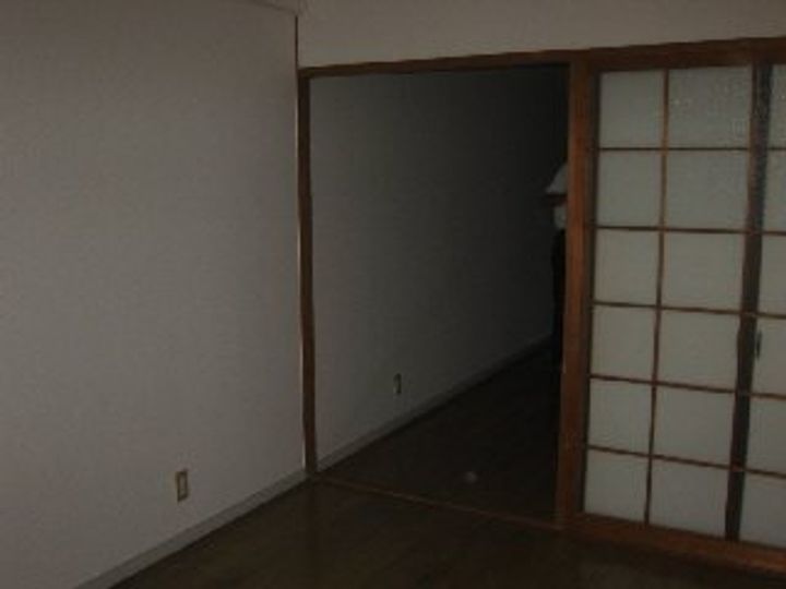 プレジールとざきの居間