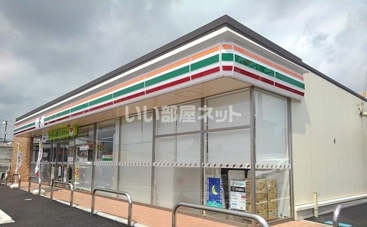 よろづや5 Cの周辺