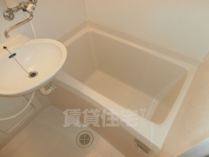 大阪府高槻市古曽部町2(アパート)の賃貸物件の風呂