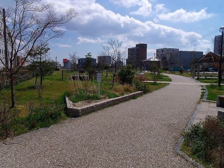 アトレ高町の周辺