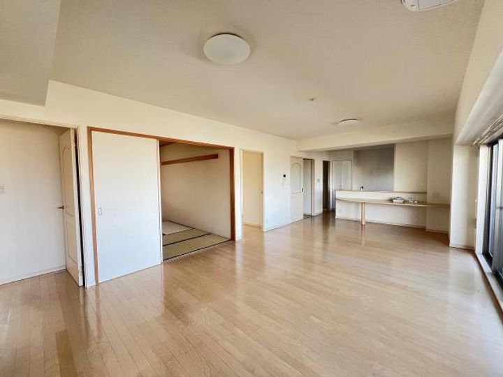山口県岩国市麻里布町1(マンション)の賃貸物件の居間