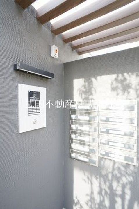 リヴェック新鎌ケ谷の玄関